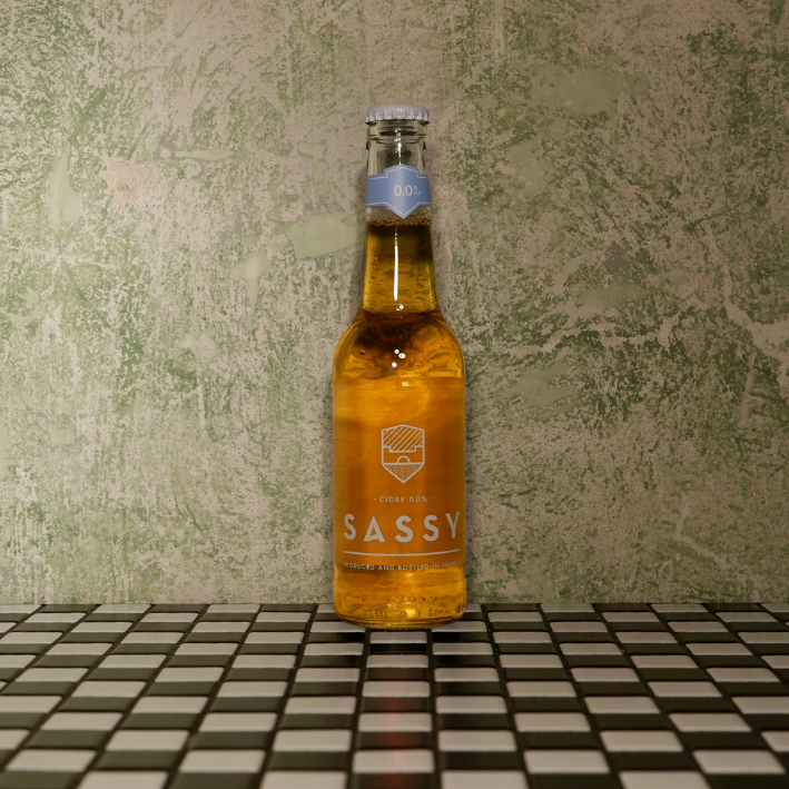 Semi-dry non-alcoholic cider SASSY, 0.275L, France